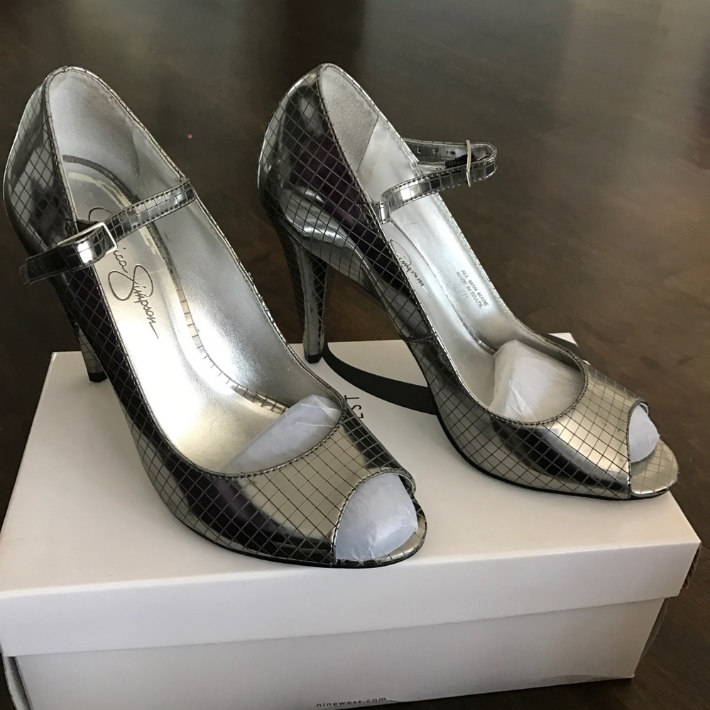 Jessica Simpson Metallic Pumps